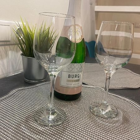 Downtown Mini Apartment Budapest Luaran gambar